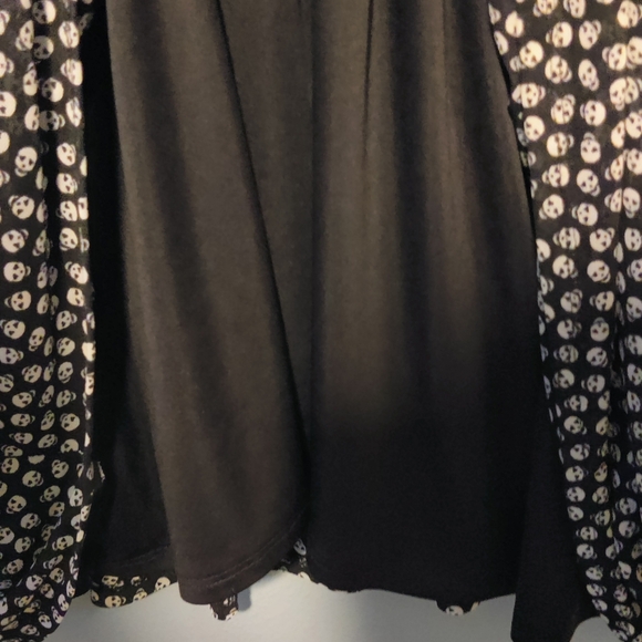 Skull Pattern Tank - Picture 6 of 11